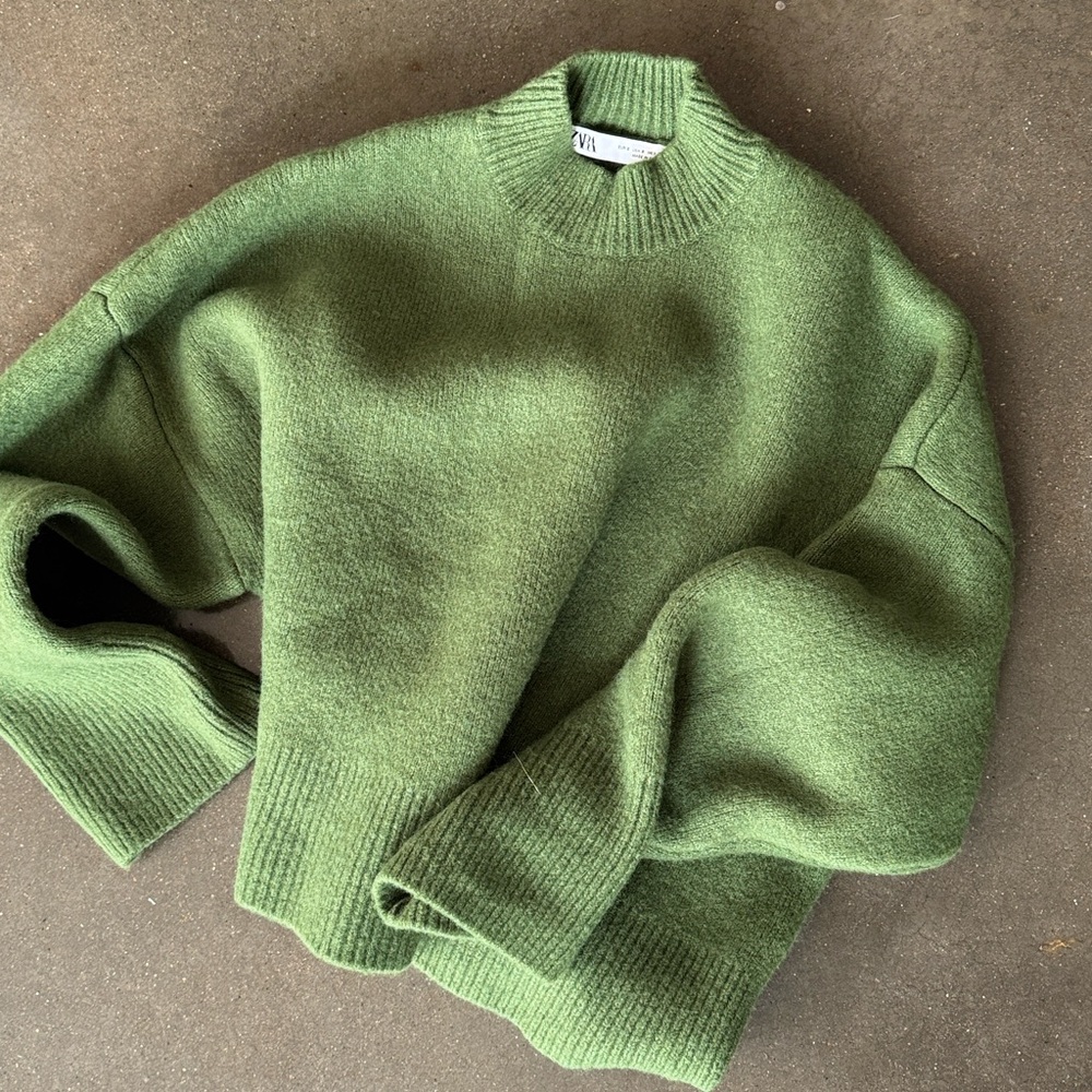 ZARA Chunky Knit Sweater